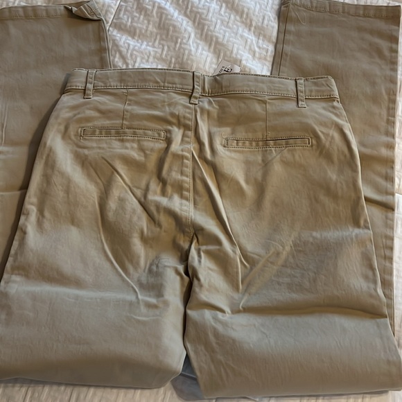 3/$12! The Children’s Place Uniform Pants - Size 16 - NWT - Picture 6 of 6